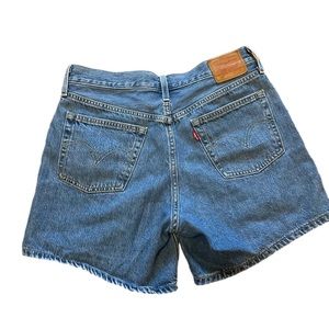 LEVI JEAN SHORTS